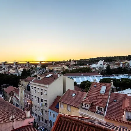 The Explorers - Sunny Stylish Family-friendly Apartman