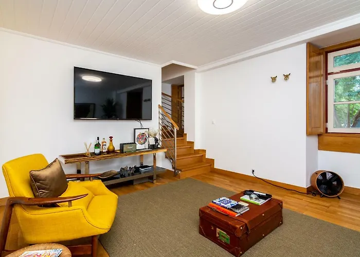 The Explorers - Sunny Stylish Family-friendly Apartment