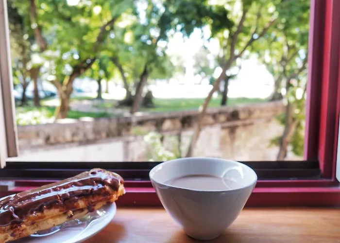 The Explorers - Sunny Stylish Family-friendly Apartment *