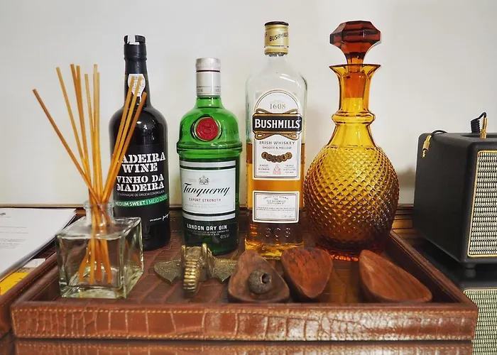 The Explorers - Sunny Stylish Family-friendly Lissabon