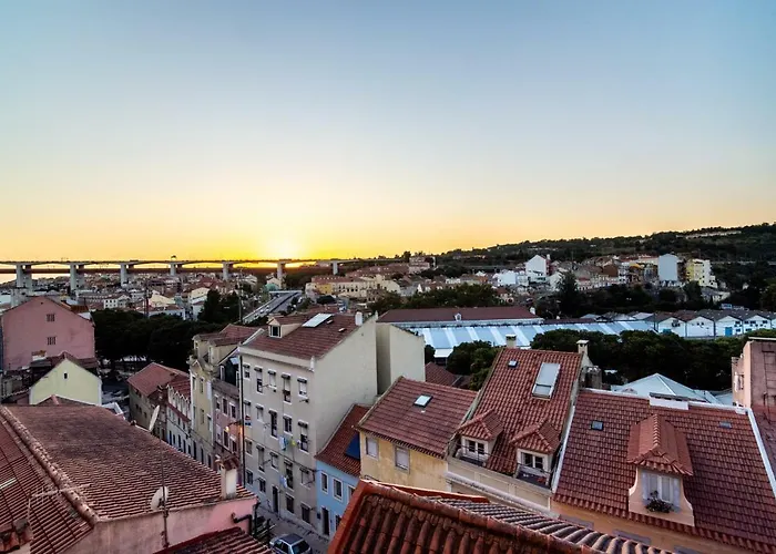 The Explorers - Sunny Stylish Family-friendly Appartement